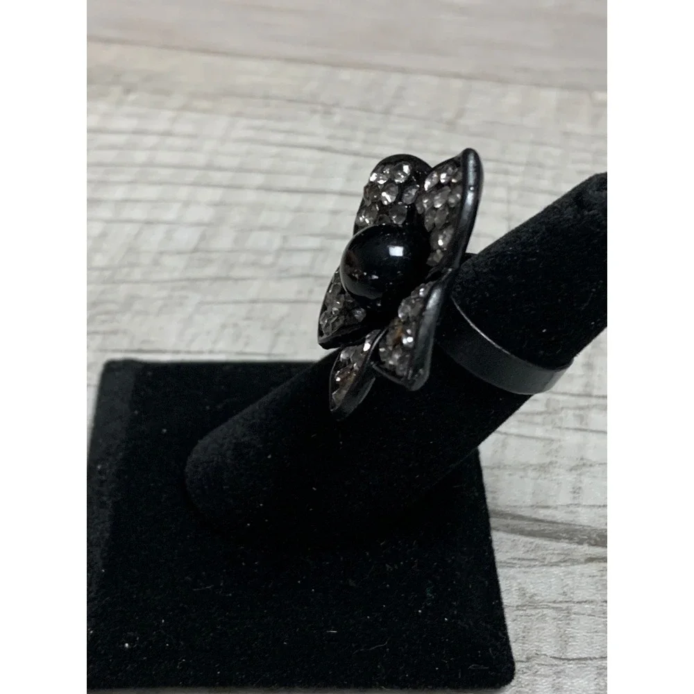 Black Flower Statement Ring Grey Rhinestone Cocktail Ring Size 6.5 Gothic Edgy